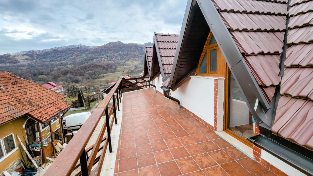 Pensiunea Tesoro Corbeni Exterior photo